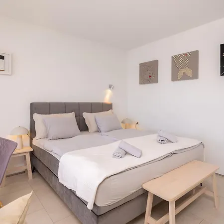 Apartamento Jolara With Heated Pool