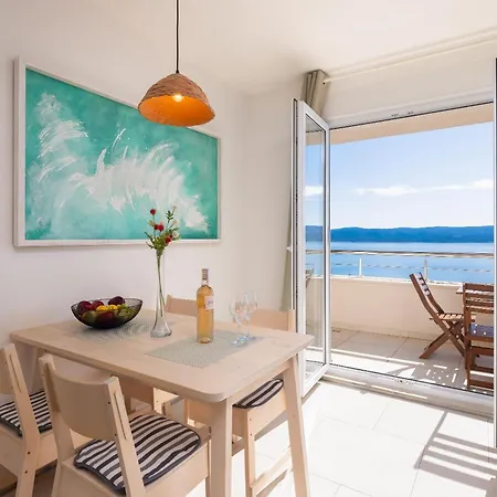 Jolara With Heated Pool Apartamento Mimice
